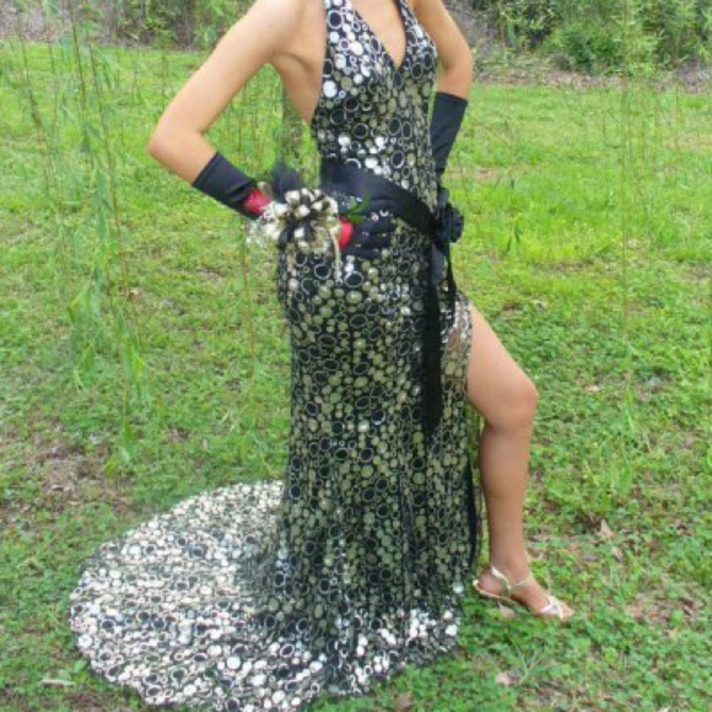 Prom Dress - Picture 4 of 4